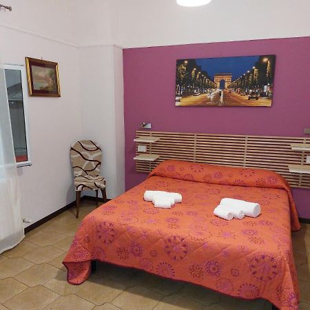 Rooms Palazzo Paladini Lecce Bagian luar foto