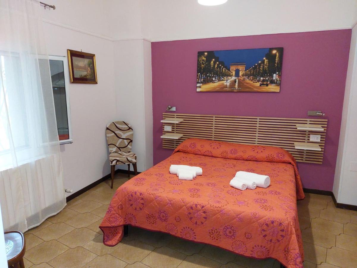 Rooms Palazzo Paladini Lecce Bagian luar foto