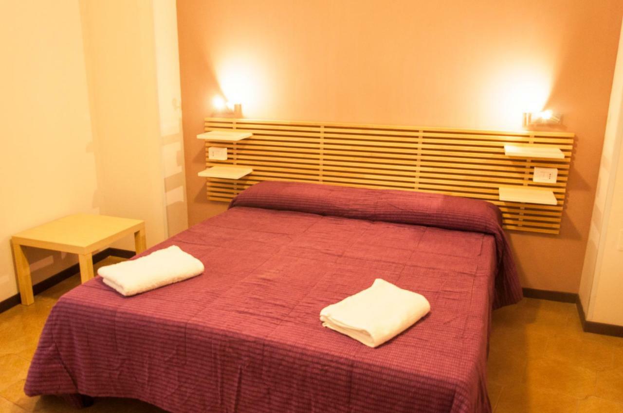 Rooms Palazzo Paladini Lecce Bagian luar foto